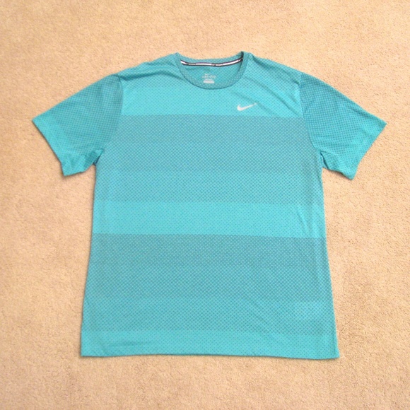 Nike Tops - NIKE Womens Running Workout Tee Dri-Fit Key Pocket